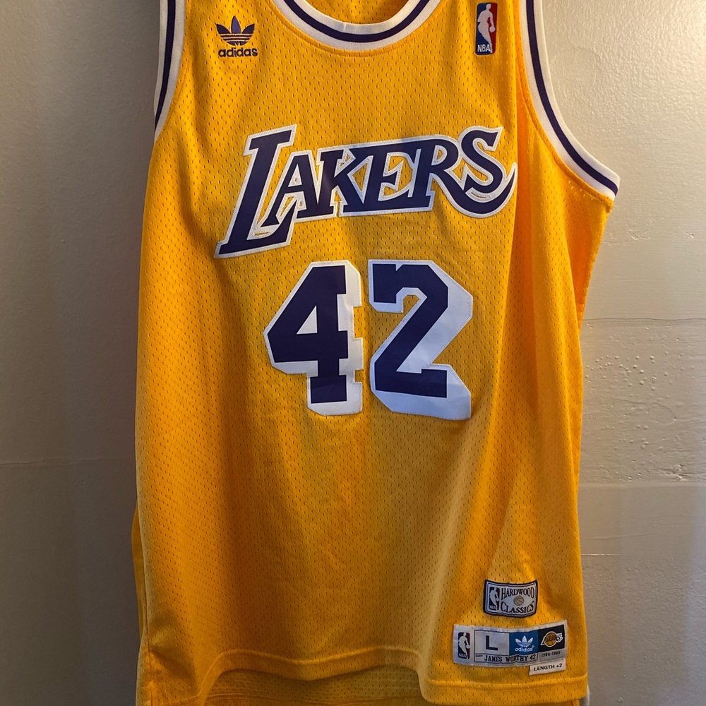 Adidas James Worthy jersey la lakers